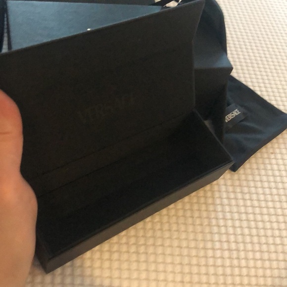 Versace Black Gift Box main image 8